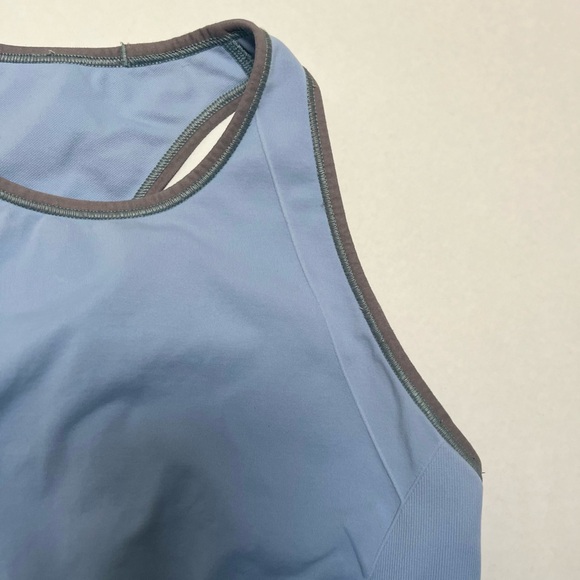 Lululemon - Ebb to Train Sports Bra Size 8 - Picture 4 of 11